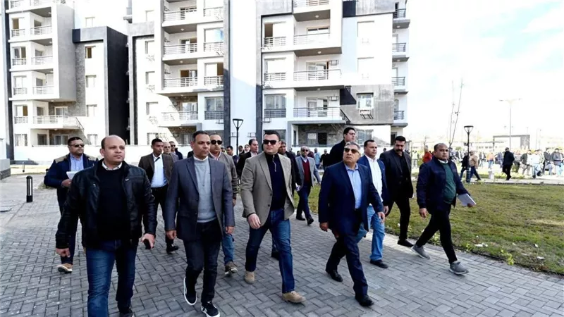 وزير الإسكان ومحافظ الدقهلية يتفقد كورنيش مدينة المنصورة الجديدة.. ومشروع جنة وسكن مصر  بالمدينة