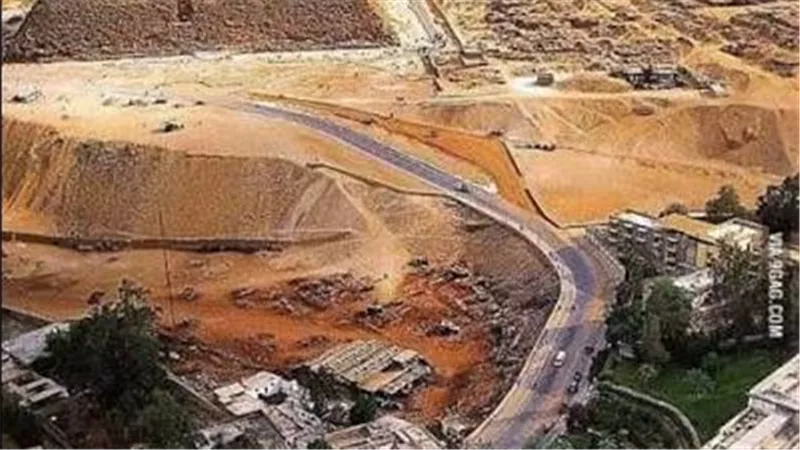 المركز الإعلامي لمجلس الوزراء ينفي تضرر أهالي فيصل والهرم من الروائح الكريهة