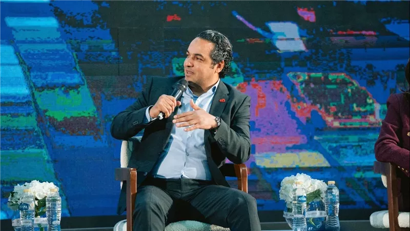 عمرو فتحي: إي آند مصر ترسخ استراتيجية ذكاء اصطناعي مستدامة 