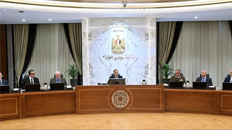 في أول اجتماع للحكومة الجديدة.. مدبولي: المواطن أولوية المرحلة