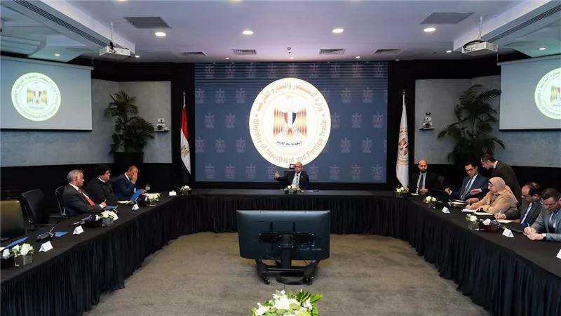  وزير الاستثمار يبحث مع رواد الأعمال آليات دعم الشركات الناشئة