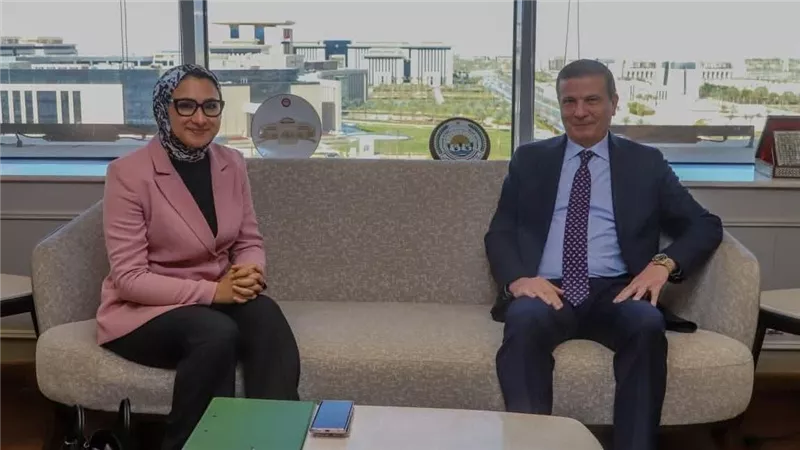 وزير الزراعة يبحث مع محافظ الوادي الجديد سبل تعزيز التنمية الزراعية الشاملة والتوسع في زراعة المحاصيل الاستراتيجية