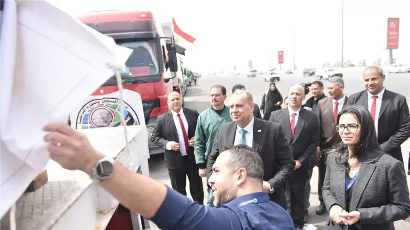 وزير التموين: إطلاق القافلة رقم 16 من المساعدات الإنسانية إلى غزة بإجمالي 130 طنًا