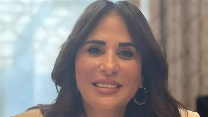 وزيرة الإسكان تتابع سير العمل بعددٍ من الخدمات والمشروعات الجاري تنفيذها 