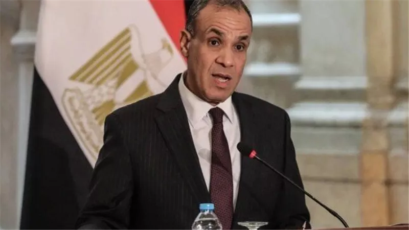 وزير الخارجية يطمئن على أوضاع الجاليات المصرية في الخليج والأردن ويثمن رعاية الدول لهم
