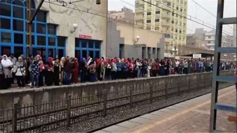 عطل مفاجئ في الخط الثاني لمترو الأنفاق بسبب سوء الأحوال الجوية