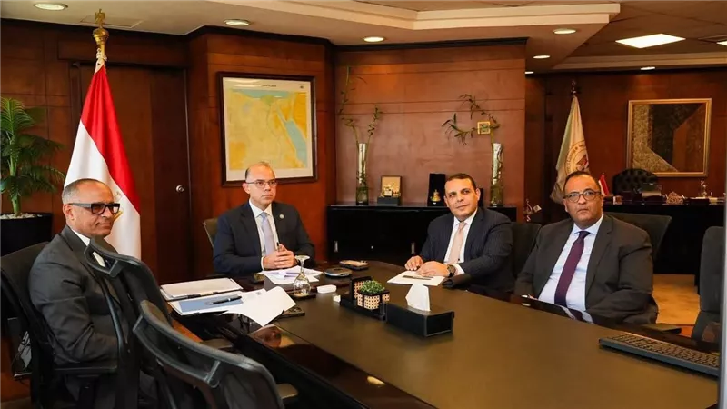 وزير الاستثمار يبحث مع نظيرته الصربية تعزيز التعاون الاقتصادي