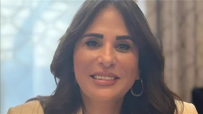 وزيرة الإسكان تتابع سير العمل بعددٍ من المشروعات الجاري تنفيذها بمدينة حدائق أكتوبر