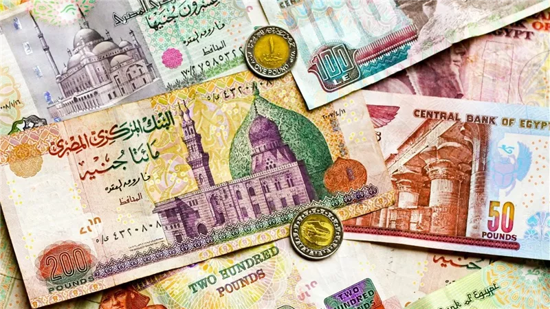 أسعار العملات العربية والأجنبية في بداية تعاملات اليوم الأحد 5 ابريل 2026