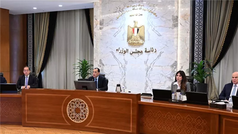 رئيس الوزراء يتابع مستجدات الموقف التنفيذي لمشروعات المرحلة الأولى من  المبادرة الرئاسية 
