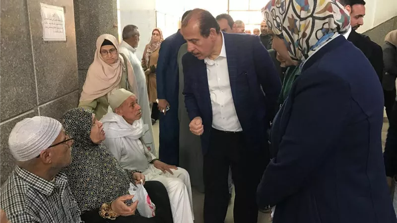 نائب وزير الصحة يتفقد المنشآت الطبية بالبحيرة ويوصي بصرف مكافآت للمتميزين