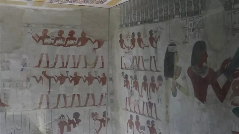 ترميم وتطوير ثلاث مقابر أثرية بجبانة الخوخة بالبر الغربي في الأقصر