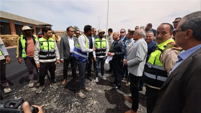وزير النقل يتفقد تطوير الطريق الساحلي القنطرة–العريش ويوجه بسرعة التنفيذ