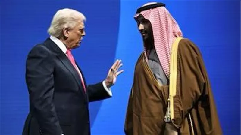 السعودية تضغط على واشنطن لرفع الحصار عن مضيق هرمز
