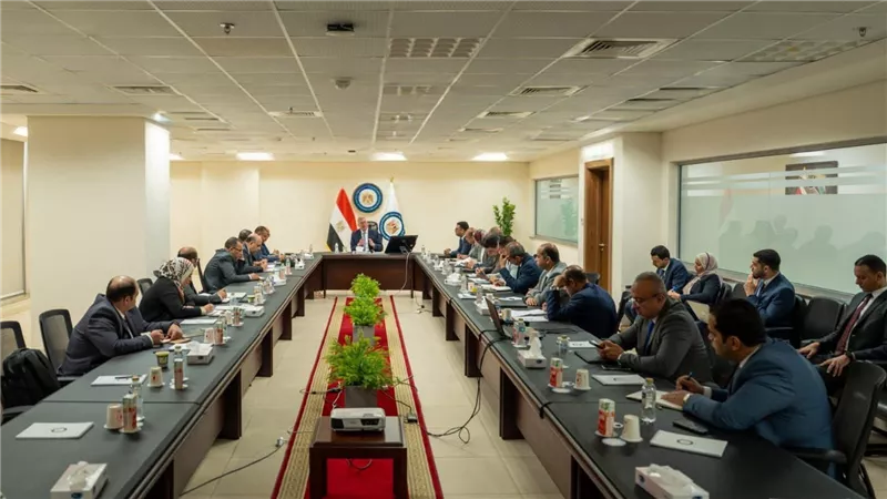 وزير البترول : الاستثمار في العنصر البشري يقود تطوير قطاع الثروة المعدنية