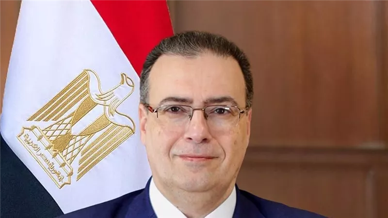 الرئيس السيسي يجدد الثقة في المهندس حاتم نبيل رئيس الجهاز المركزي للتنظيم والإدارة