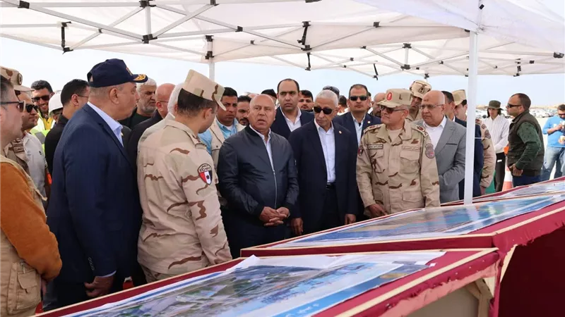  وزير النقل يشهد بدء انطلاق أعمال تنفيذ المنطقة اللوجستية بالعريش المقامة على مساحة  603 فدان