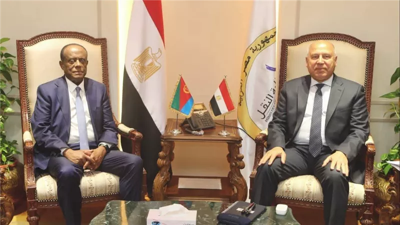  وزير النقل يستقبل المستشار الاقتصادي للرئيس الإريتري، ووزير التجارة والصناعة بإريتريا لبحث تدعيم التعاون المشترك بين البلدين