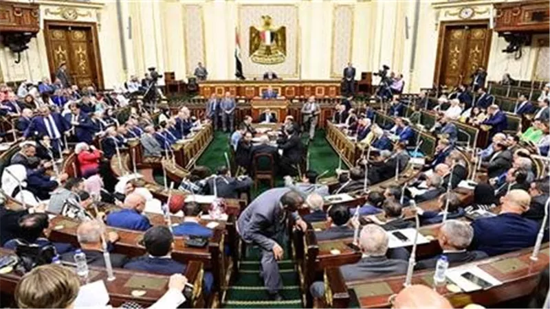 برلماني للحكومة: أين ذهبت المليارات المخصومة من بطاقات “تكافل وكرامة”؟