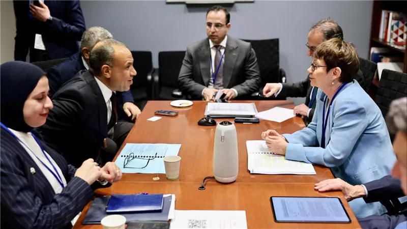 وزير الخارجية يلتقي رئيسة البنك الأوروبي لإعادة الإعمار والتنمية في واشنطن