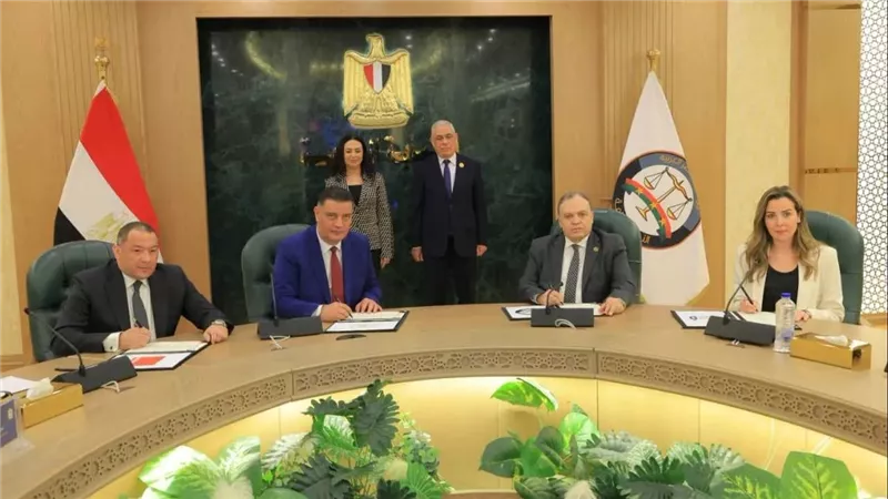 وزيرة التضامن الاجتماعي والنائب العام يشهدان توقيع بروتوكولي تعاون بين الوزارة والنيابة العامة