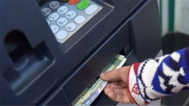 ماكينات الصراف الآلي ترتفع لـ 26.160 ألف ماكينة بنهاية 2025