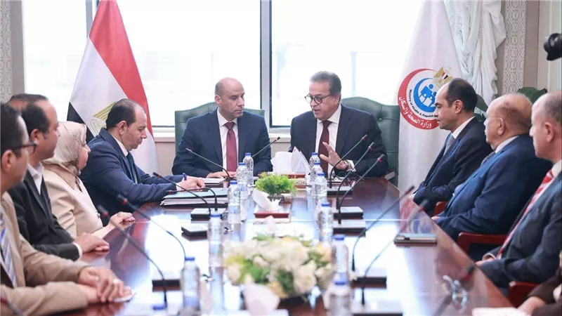 الصحة والعمل والمجلس الصحي يوقعون بروتوكولًا لتكامل الخدمات وتطوير التدريب المهني