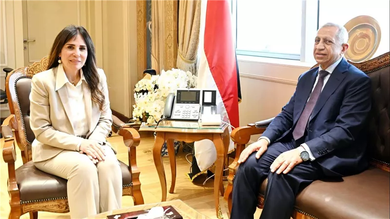 وزيرة الإسكان تبحث مع رئيس الأكاديمية العربية للعلوم والتكنولوجيا والنقل البحري تعزيز التعاون المشترك