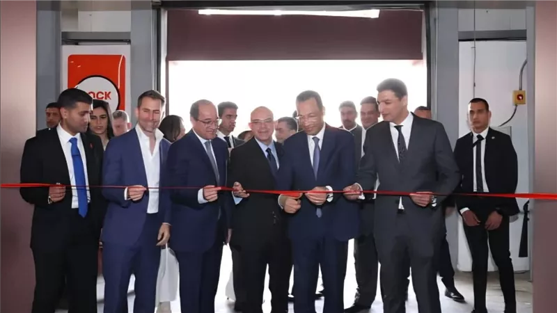 وزير الاتصالات يفتتح أكبر مركز توزيع للتجارة السريعة في الشرق الأوسط وشمال أفريقيا لشركة «طلبات» بمصر