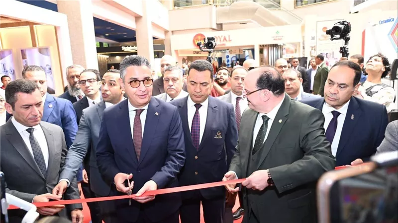 وزير التموين والتجارة الداخلية يفتتح فعاليات الدورة الـ18 لمعرض “سيراميكا ماركت هوميكس”