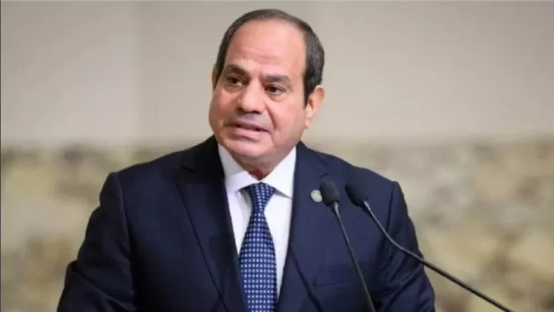 السيسي يفتتح 4 مشروعات قومية ويؤكد المضي في توطين الصناعة بشرق بورسعيد