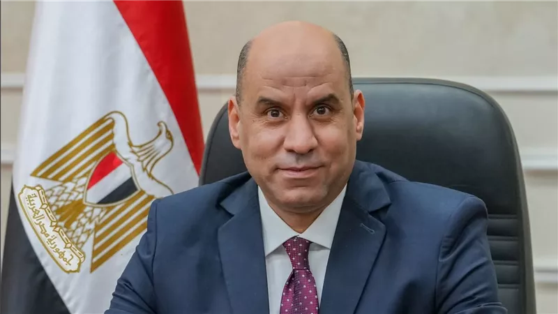 وزير العمل: اليوم ..بدء صرف 355.2 مليون جنيه منحة عيد العمال للعمالة غير المنتظمة