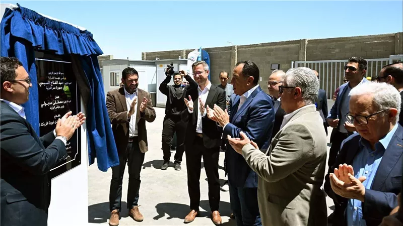 مدبولي: الحكومة تحرص على استقطاب الاستثمارات المغذية والوسيطة لصناعة السيارات والأجهزة المنزلية