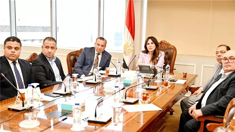 وزيرة الإسكان تتابع مشروعات طرق ومحاور الإسكندرية.. وتوجيهات بسرعة الإنجاز وفق أعلى معايير الجودة