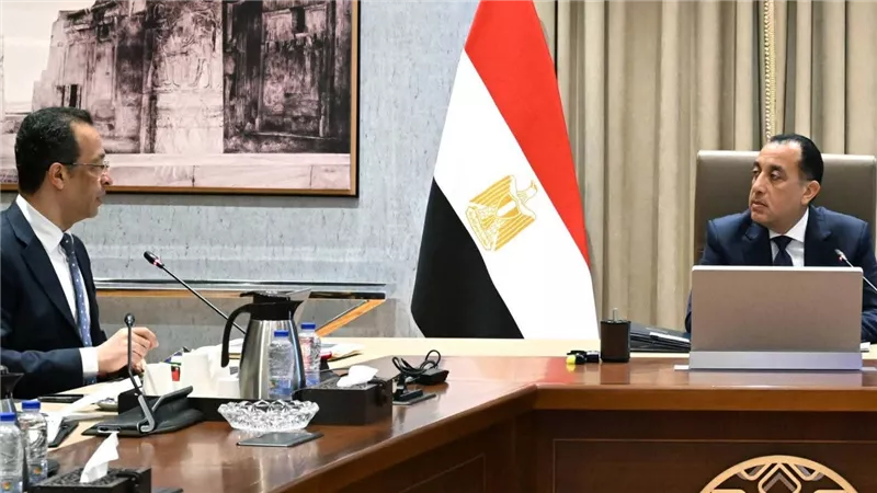 مدبولي يتابع تنفيذ مبادرة 