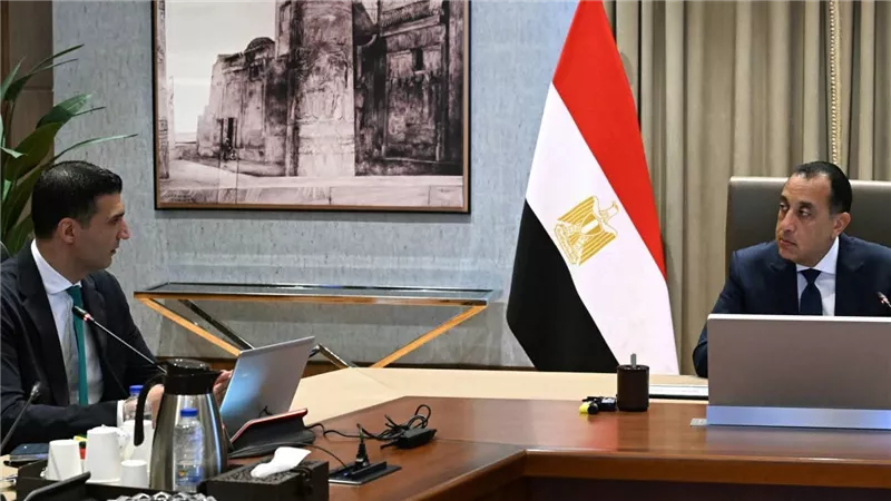 رئيس الوزراء يستعرض الموقف التنفيذي للاستراتيجية الصناعية الوطنية 2026 – 2030