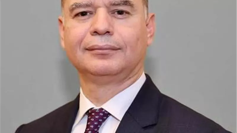 تحت شعار 