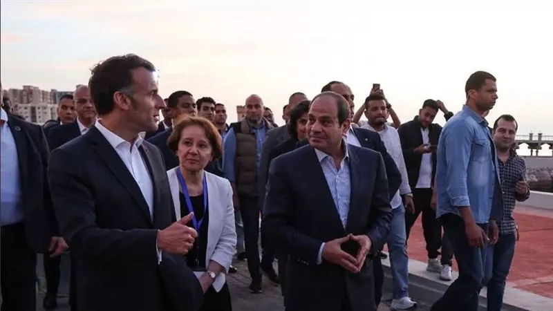 السيسي وماكرون يتفقدان قلعة قايتباي وفنار الإسكندرية ويؤكدان تعزيز الشراكة الثقافية بين مصر وفرنسا