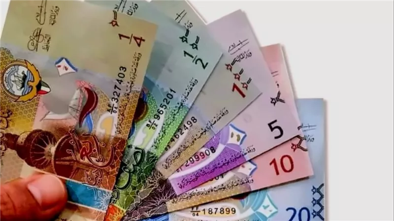 تخطى حاجز الـ 171 جنيهًا.. استقرار ملحوظ في سعر الدينار الكويتي بالبنوك المصرية