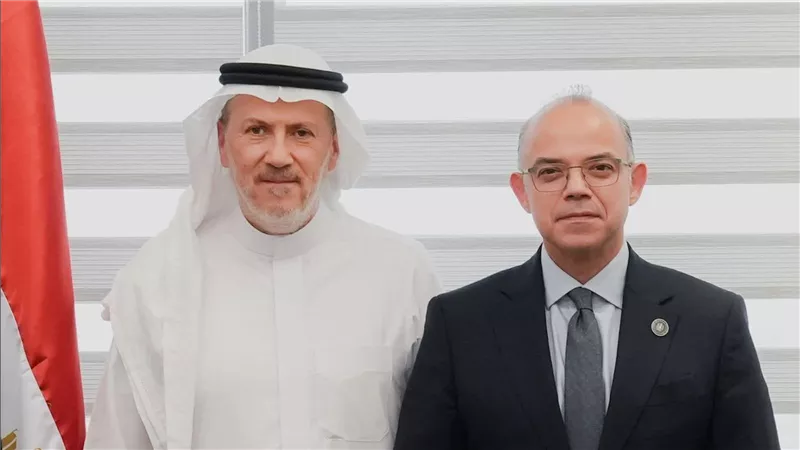 وزير الاستثمار يبحث مع المؤسسة الإسلامية لتمويل التجارة دعم الصادرات وفتح أسواق جديدة