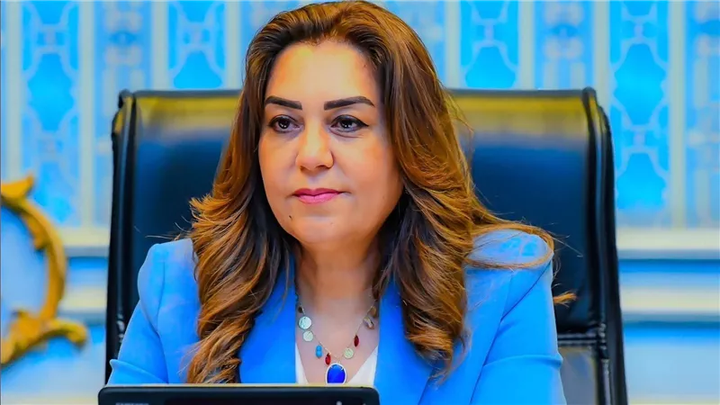 وزيرة التنمية المحلية والبيئة تعلن الانتهاء من إعداد المخططات التفصيلية لمدينة القنطرة شرق بالإسماعيلية و3 قرى بمحافظة أسيوط