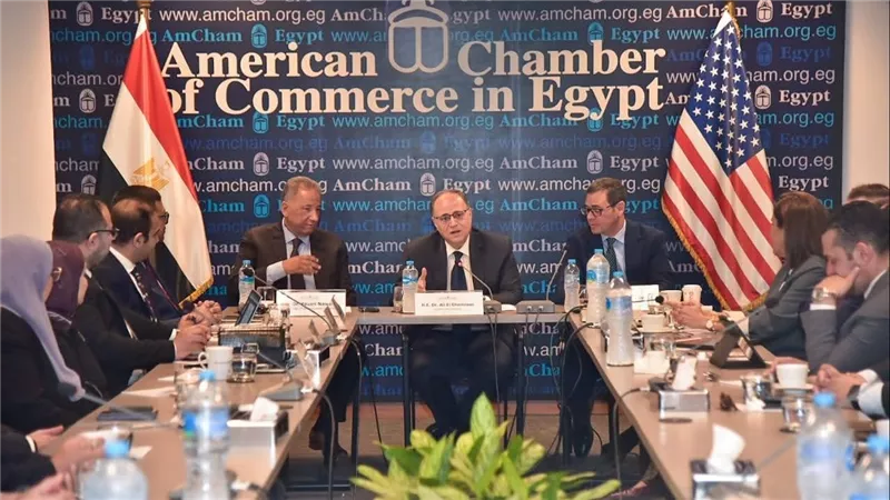 هيئة الدواء تبحث مع الغرفة الأمريكية دعم تنافسية القطاع الدوائي وزيادة الصادرات