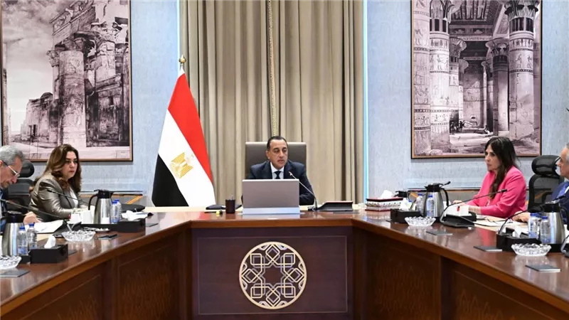 رئيس الوزراء يتابع موقف التصالح على مخالفات البناء ويشدد على تسريع الإجراءات