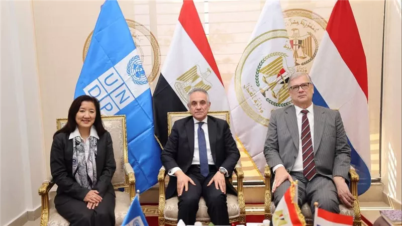 وزير العدل يفتتح أول مكتب للمساعدة القانونية الأسرية للأجانب بالعاصمة الجديدة بالتعاون مع الأمم المتحدة الإنمائي