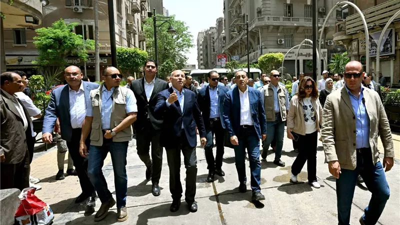 رئيس الوزراء يتفقد تطوير وسط البلد وإحياء القاهرة الخديوية