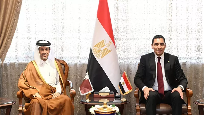 وزير الشباب والرياضة يستقبل سفير دولة قطر بالقاهرة لبحث فتح آفاق جديدة للتعاون المشترك
