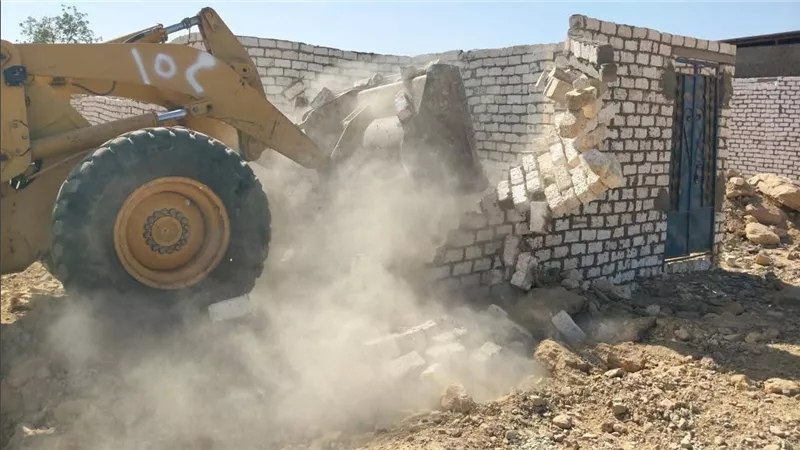 وزيرة التنمية تحيل مسؤولين بأسوان للتحقيق بسبب مخالفات البناء