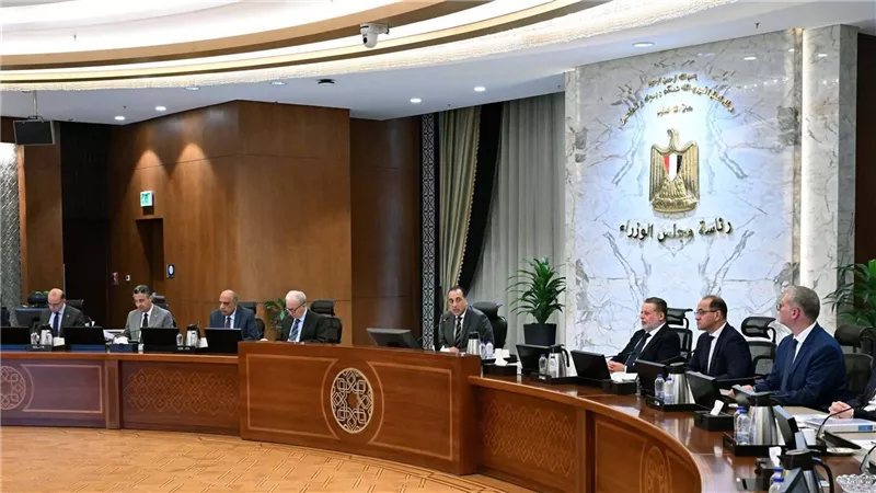 رئيس الوزراء يترأس اجتماع لجنة الأزمات لمتابعة تداعيات التصعيد الإقليمي
