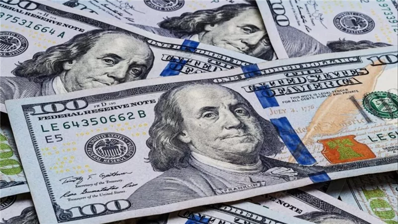 سعر الدولار اليوم الثلاثاء: تباين في مستويات الصرف بالبنوك والقمة تسجل 53.35 جنيه