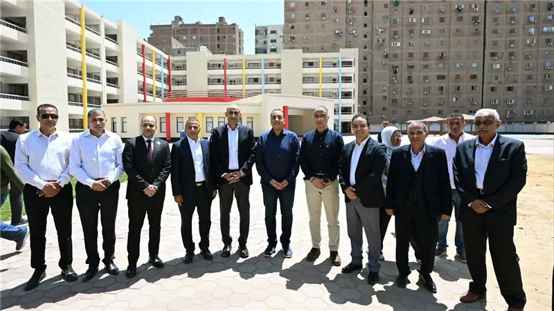 مدبولي يوجّه باستكمال الصرف الصحي وتطوير النظافة بالجيزة